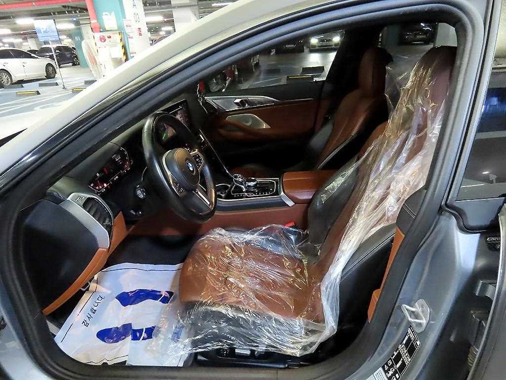 BMW 8시리즈 8시리즈 (G15) M850i xDrive 그란 쿠페 이미지 6