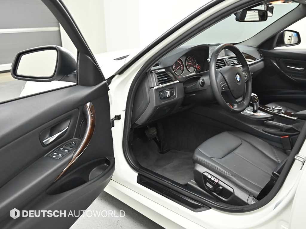 BMW 3시리즈 3시리즈 (F30) 320d 이미지 11