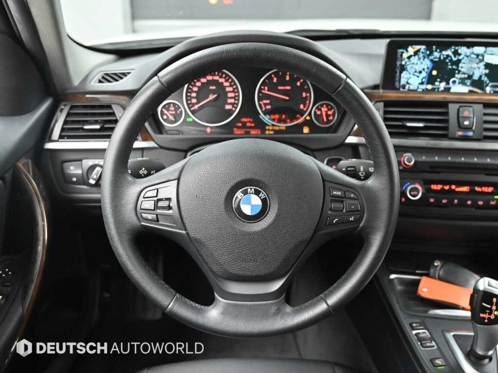 BMW 3시리즈 3시리즈 (F30) 320d 이미지 13