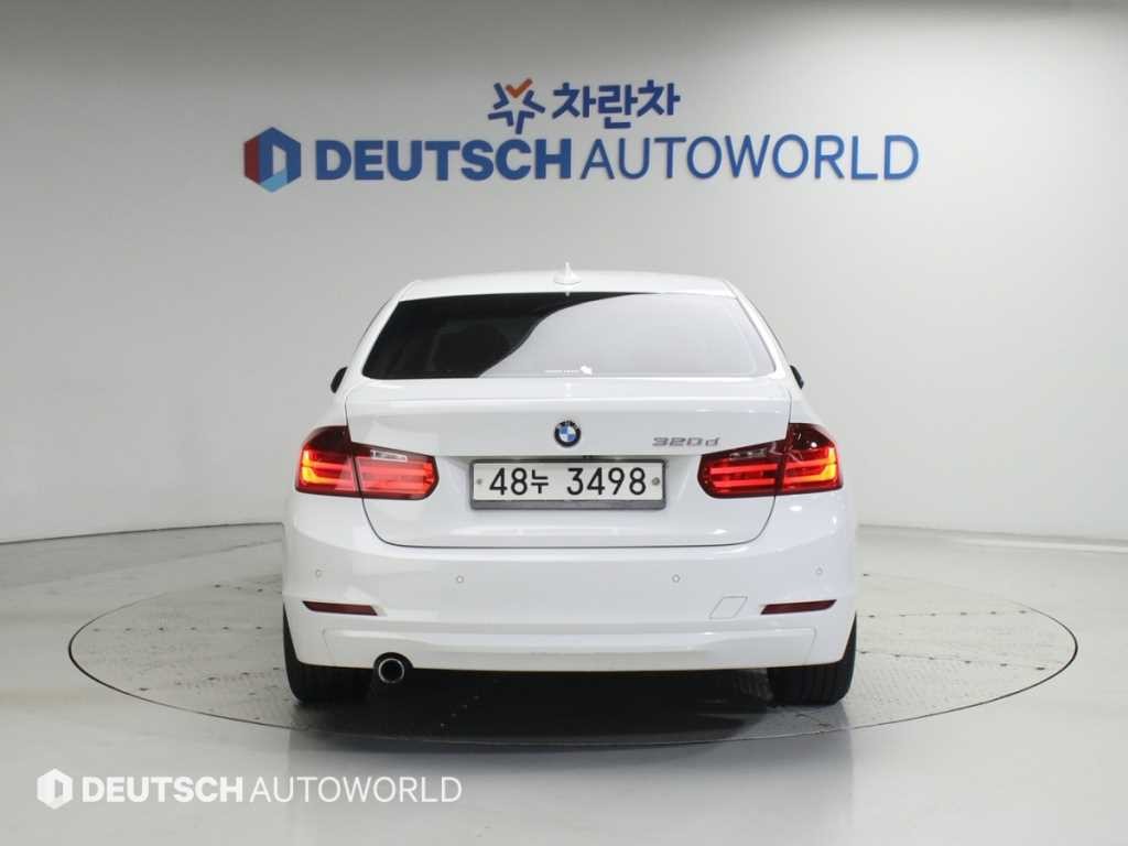 BMW 3시리즈 3시리즈 (F30) 320d 이미지 4