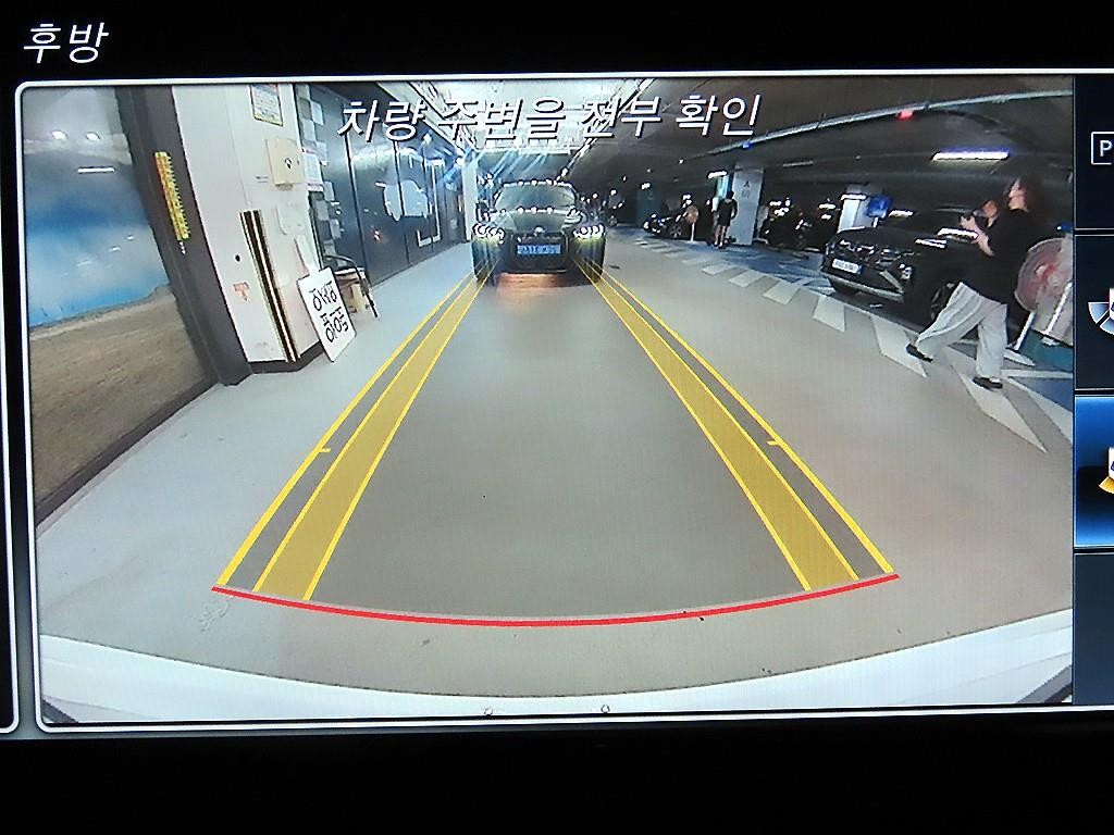 벤츠 E 클래스 E-클래스 W213 E220d 4MATIC 아방가르드 이미지 14