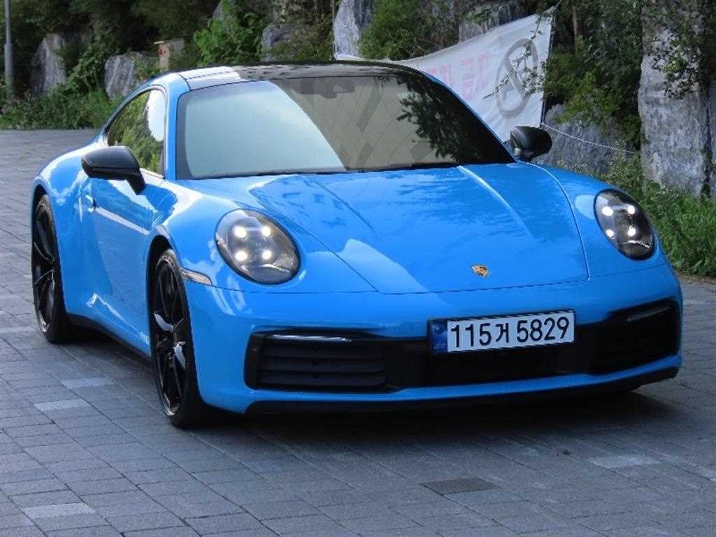 포르쉐 911 911(992) 카레라 4 이미지 2