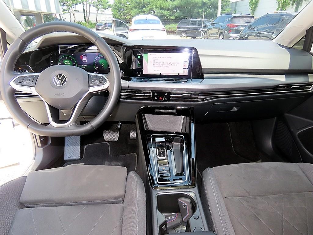 폭스바겐 골프 골프 8세대 2.0 TDI 프레스티지 이미지 7
