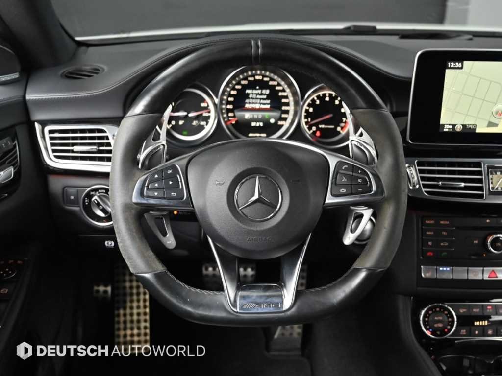 벤츠 CLS 클래스 CLS클래스 W218 CLS 63 AMG 4MATIC 이미지 8