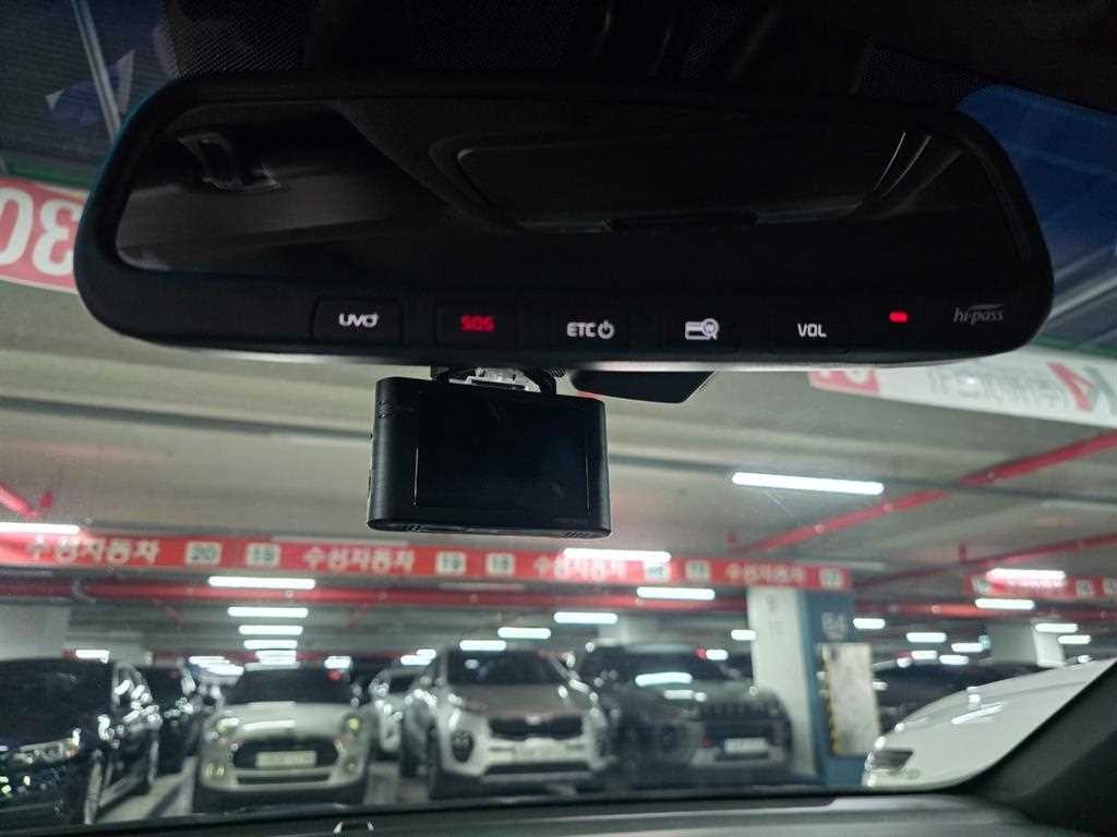 기아 K3 더뉴 K3 2세대 1.6 가솔린 터보 GT 5도어 시그니처 이미지 9