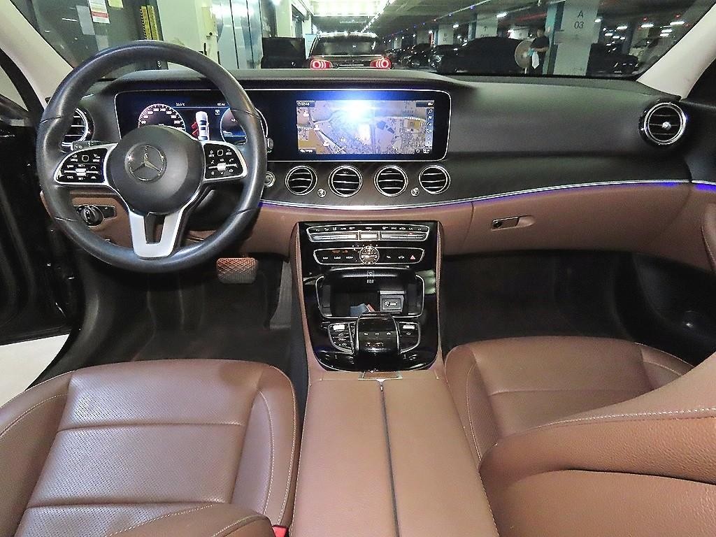 벤츠 E 클래스 E-클래스 W213 E300 4MATIC 아방가르드 이미지 10