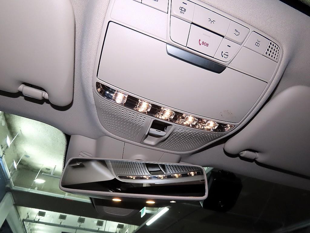 벤츠 E 클래스 E-클래스 W213 E300 4MATIC 아방가르드 이미지 14