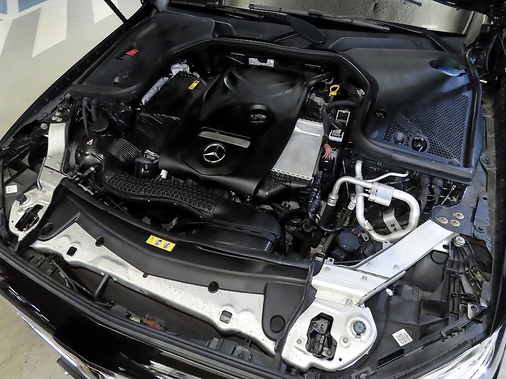 벤츠 E 클래스 E-클래스 W213 E300 4MATIC 아방가르드 이미지 19