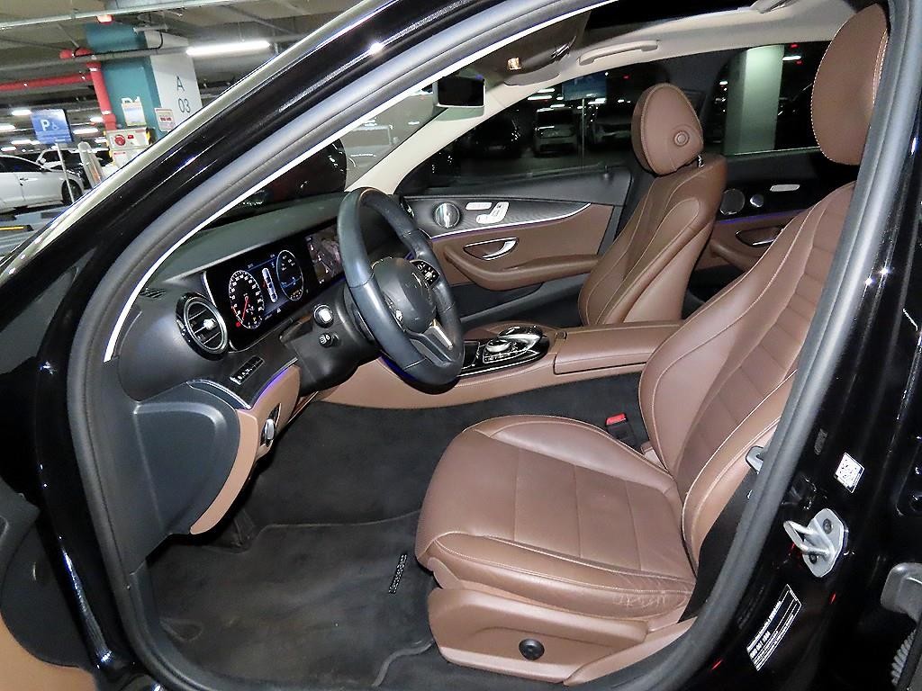 벤츠 E 클래스 E-클래스 W213 E300 4MATIC 아방가르드 이미지 6