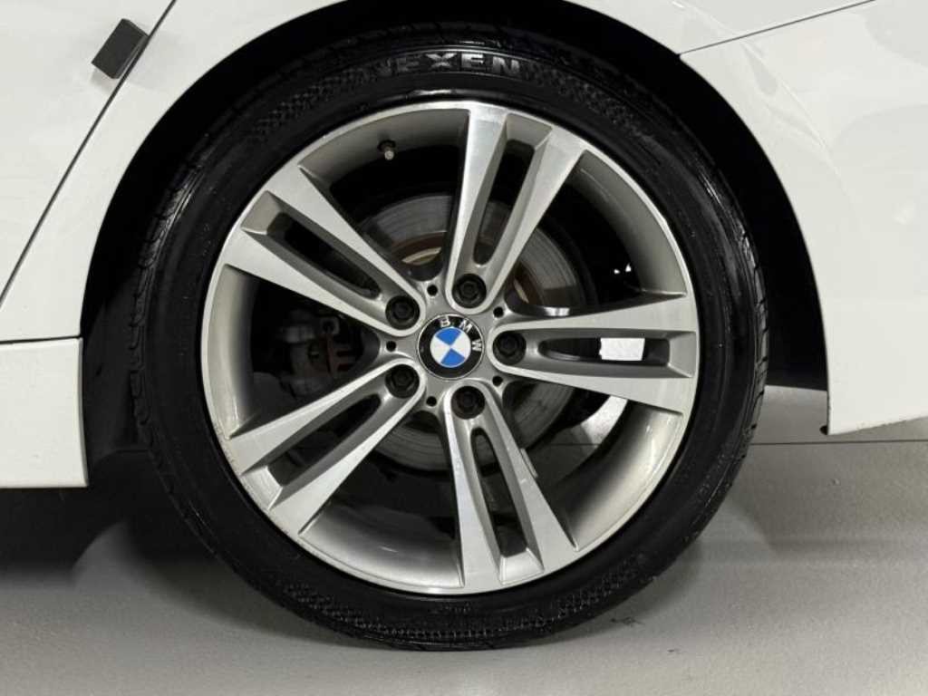 BMW 3시리즈 3시리즈 (F30) 320d 이미지 18