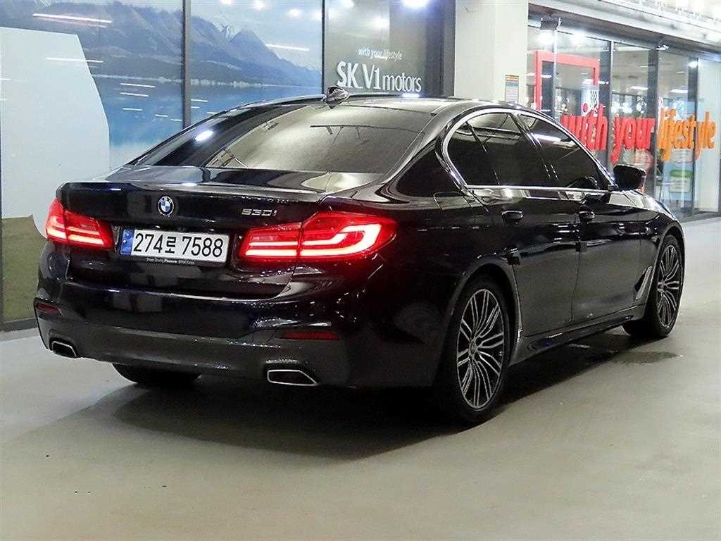 BMW 5시리즈 5시리즈 (G30) 530i xDrive M 스포츠 플러스 이미지 4