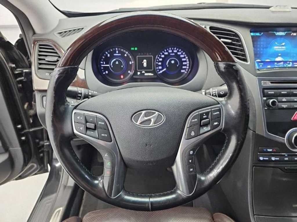 현대 그랜저 그랜저 HG HG220 PREMIUM 컬렉션 이미지 9