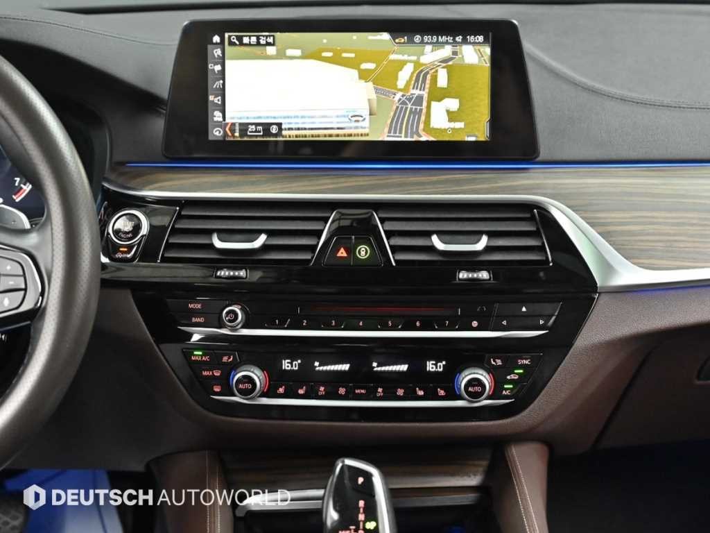 BMW 5시리즈 5시리즈 (G30) 530i 럭셔리 플러스 이미지 14