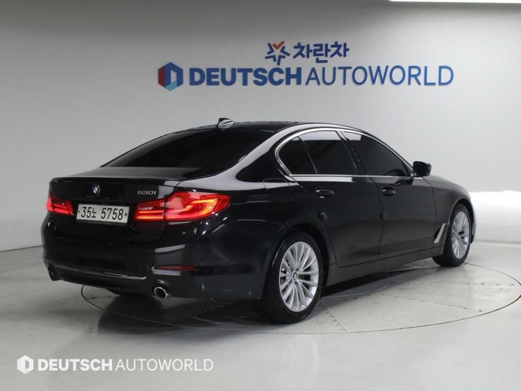BMW 5시리즈 5시리즈 (G30) 530i 럭셔리 플러스 이미지 3