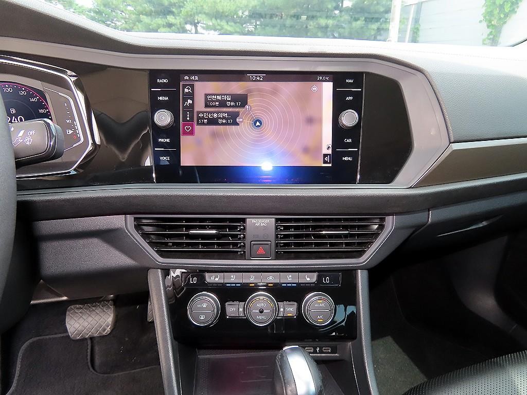 폭스바겐 제타 올 뉴 제타 1.4 TSI 프레스티지 이미지 12