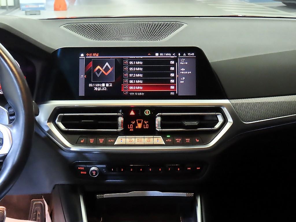 BMW 3시리즈 3시리즈 (G20) 320i M 스포츠 이미지 11