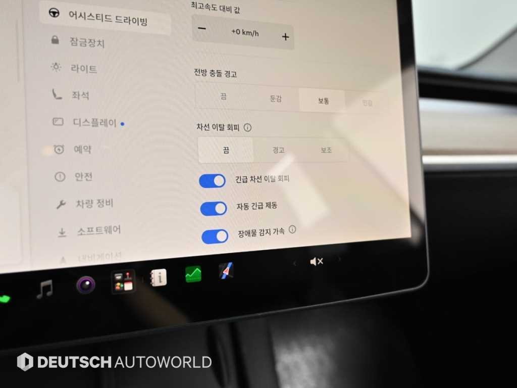 테슬라 모델 3 롱 레인지 이미지 17