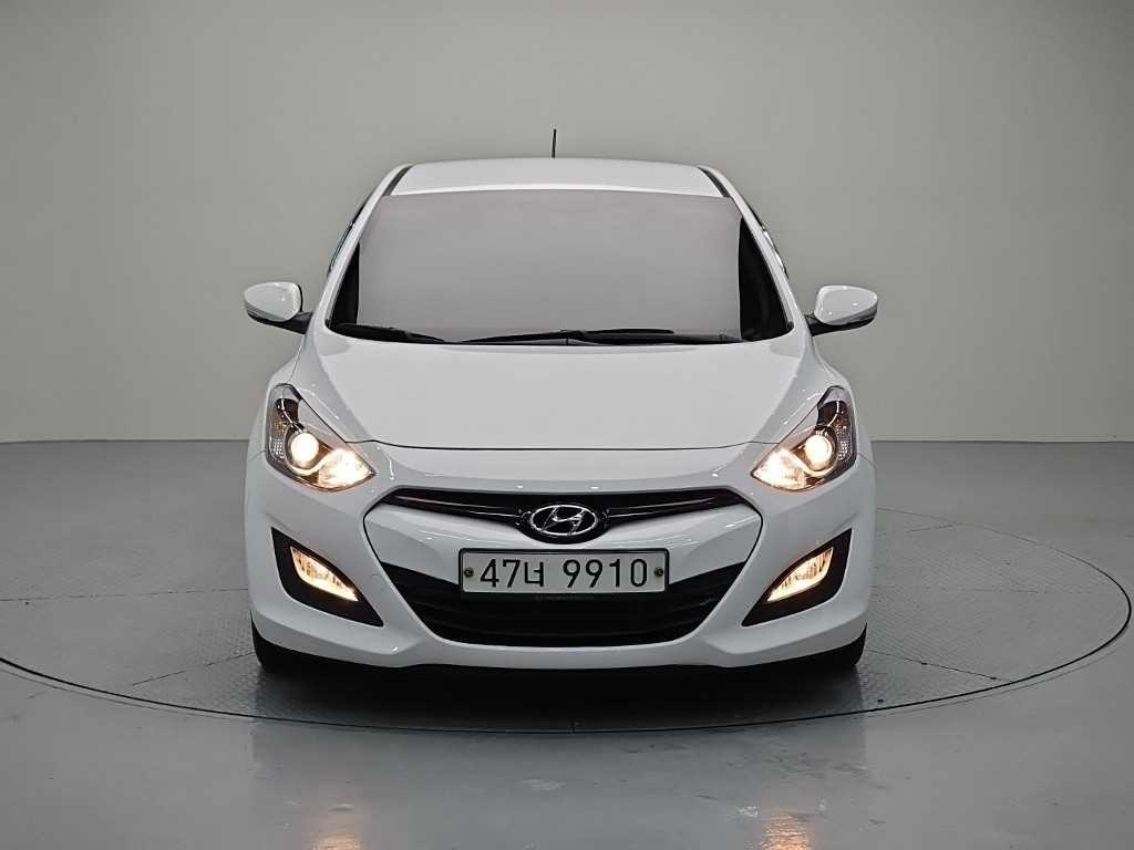 현대 i30 뉴 i30 1.6 VGT 유니크 이미지 2