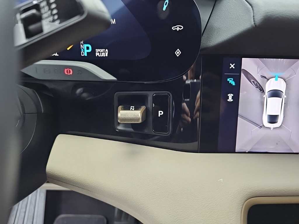 포르쉐 타이칸 4S 이미지 8