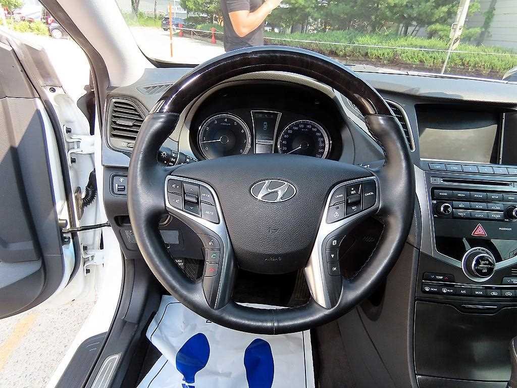 현대 그랜저 그랜저 HG LPG HG300 MODERN 이미지 8