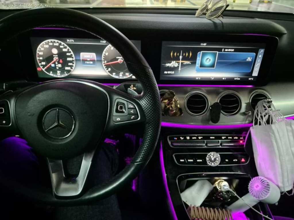벤츠 E 클래스 E-클래스 W213 E300 아방가르드 이미지 3