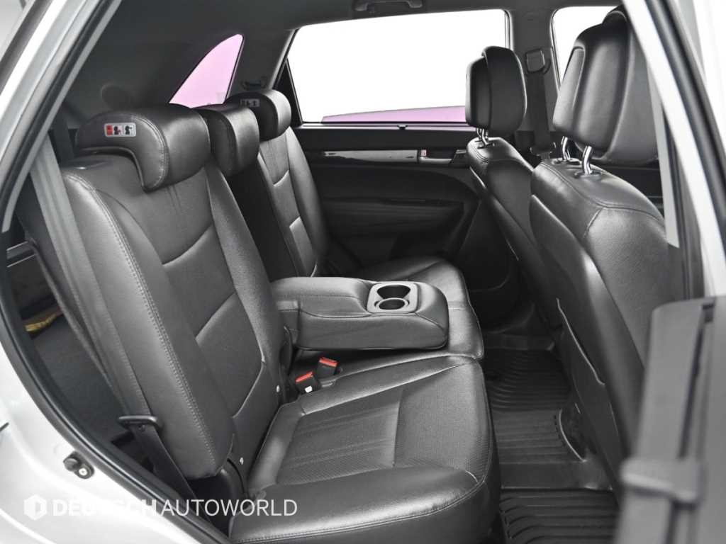 기아 쏘렌토 뉴 쏘렌토 R 4WD 2.0 리미티드 이미지 12