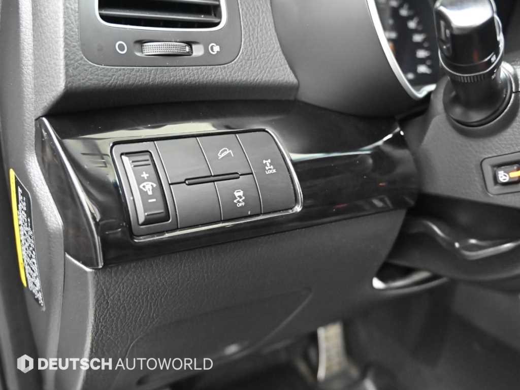 기아 쏘렌토 뉴 쏘렌토 R 4WD 2.0 리미티드 이미지 17