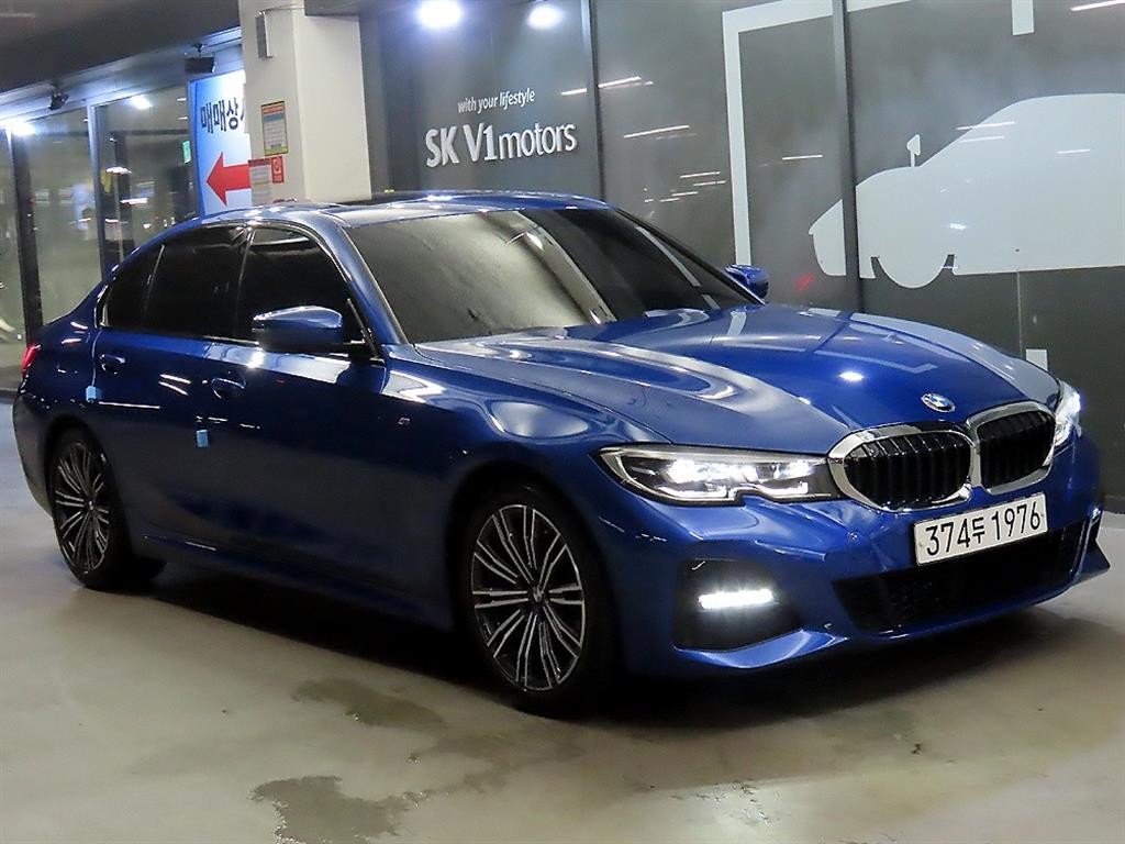 BMW 3시리즈 3시리즈 (G20) 320i M 스포츠 이미지 1