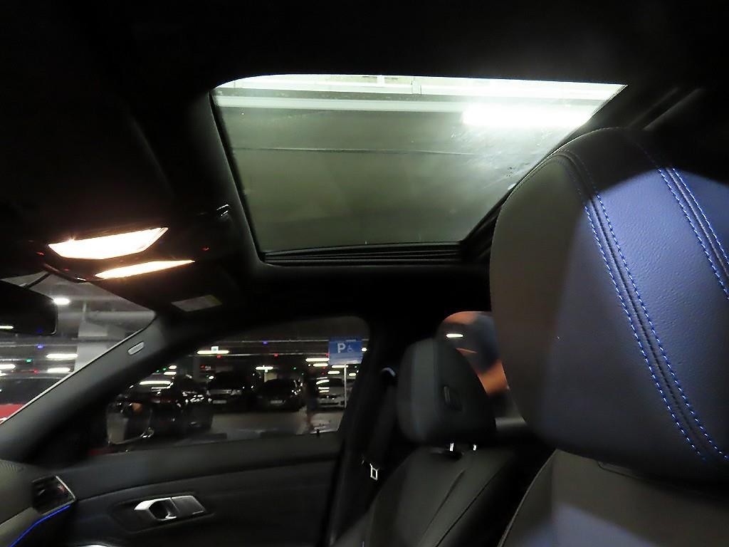 BMW 3시리즈 3시리즈 (G20) 320i M 스포츠 이미지 17