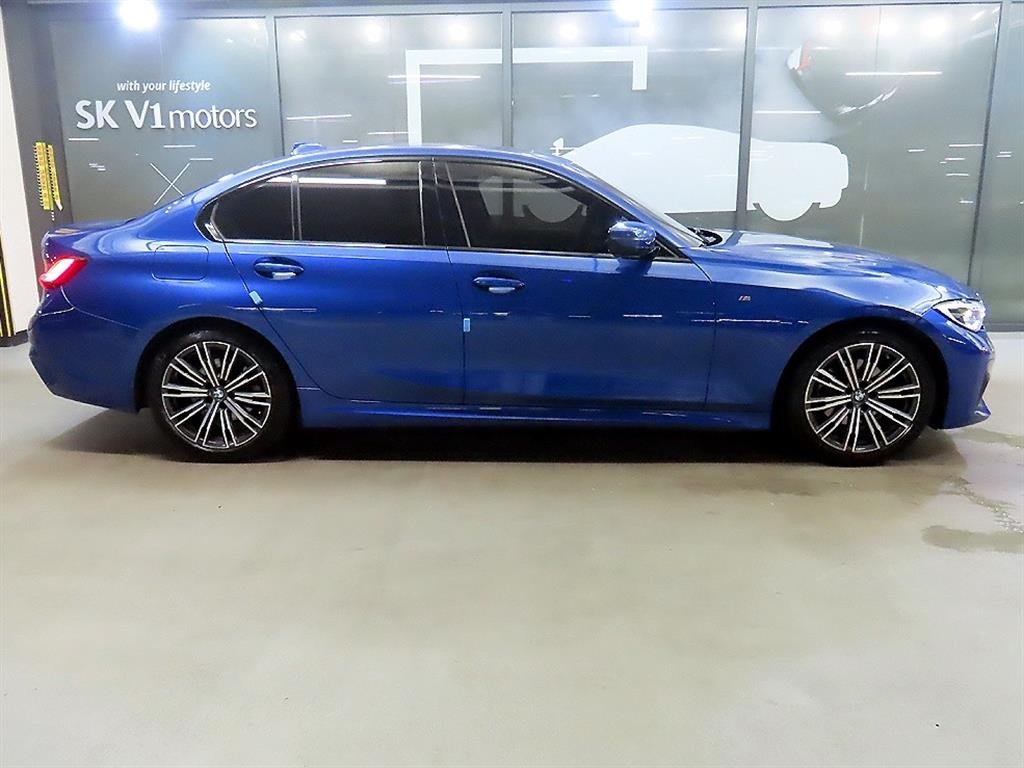 BMW 3시리즈 3시리즈 (G20) 320i M 스포츠 이미지 3