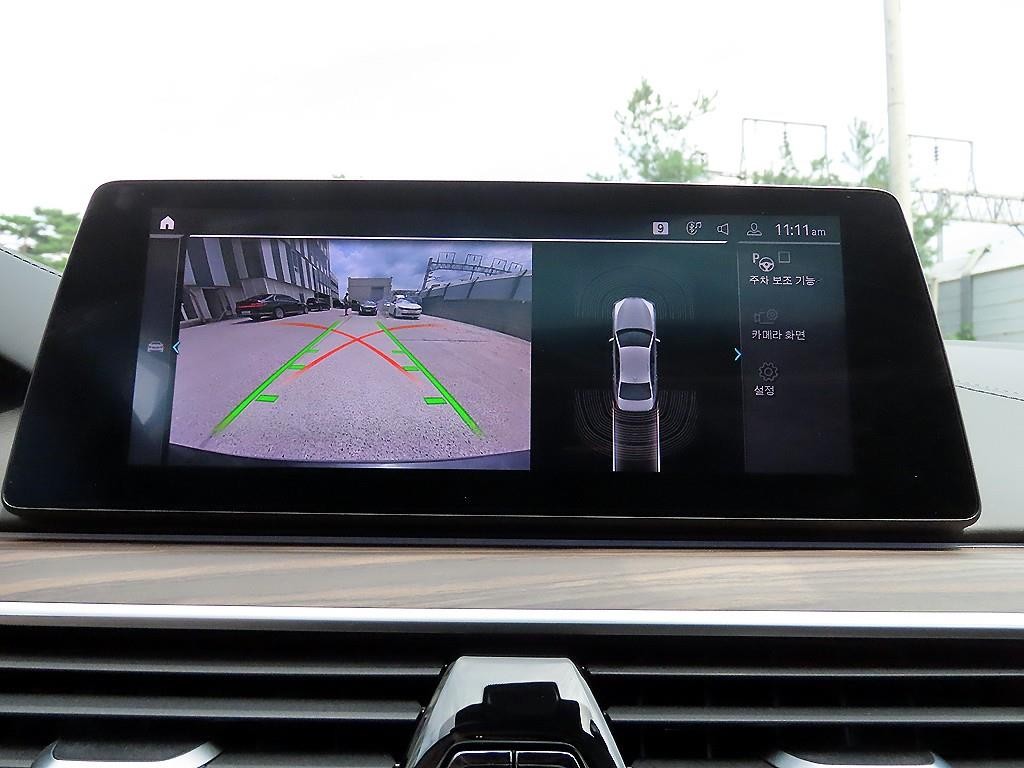 BMW 5시리즈 5시리즈 (G30) 530e M 스포츠 이미지 15