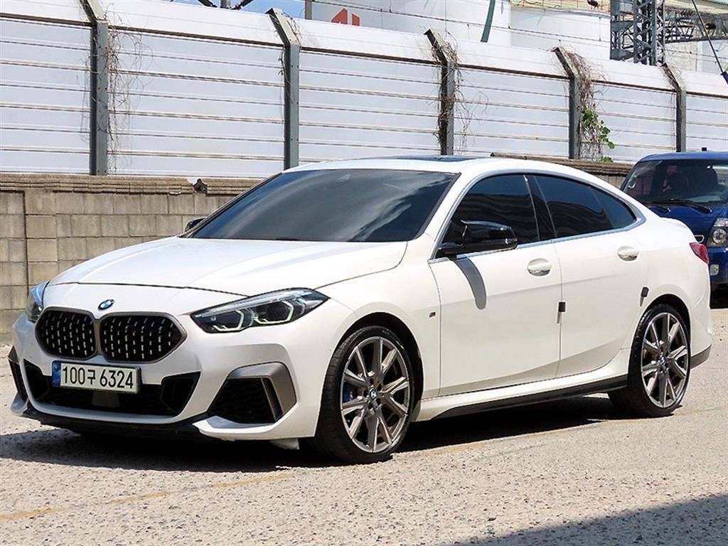 BMW 2시리즈 2시리즈 그란쿠페 (F44) M235i xDrive 이미지 2