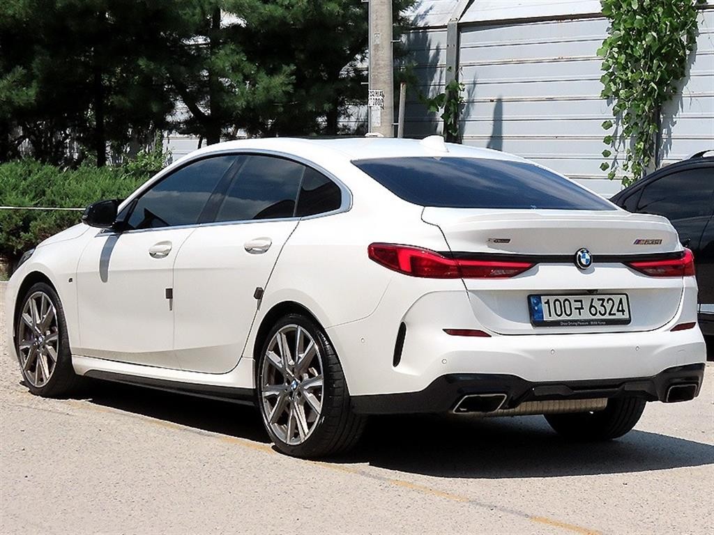 BMW 2시리즈 2시리즈 그란쿠페 (F44) M235i xDrive 이미지 3