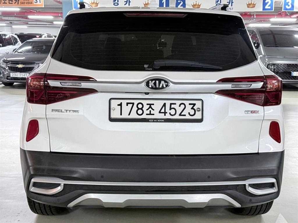 기아 셀토스 가솔린 1.6 터보 2WD 노블레스 이미지 4
