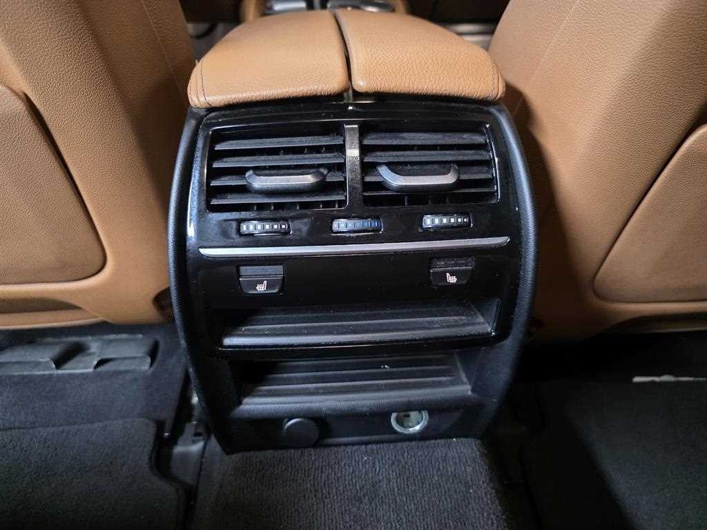 BMW 5시리즈 5시리즈 (G30) 520d M 스포츠 플러스 이미지 18