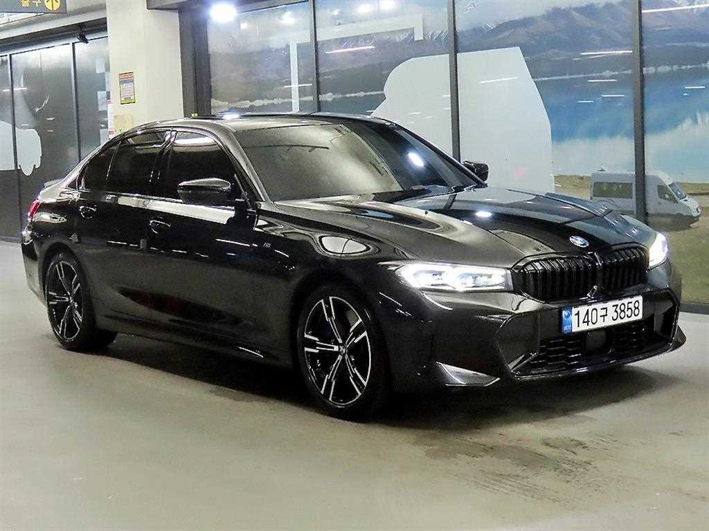 BMW 3시리즈 3시리즈 (G20) 320i M 스포츠 이미지 1