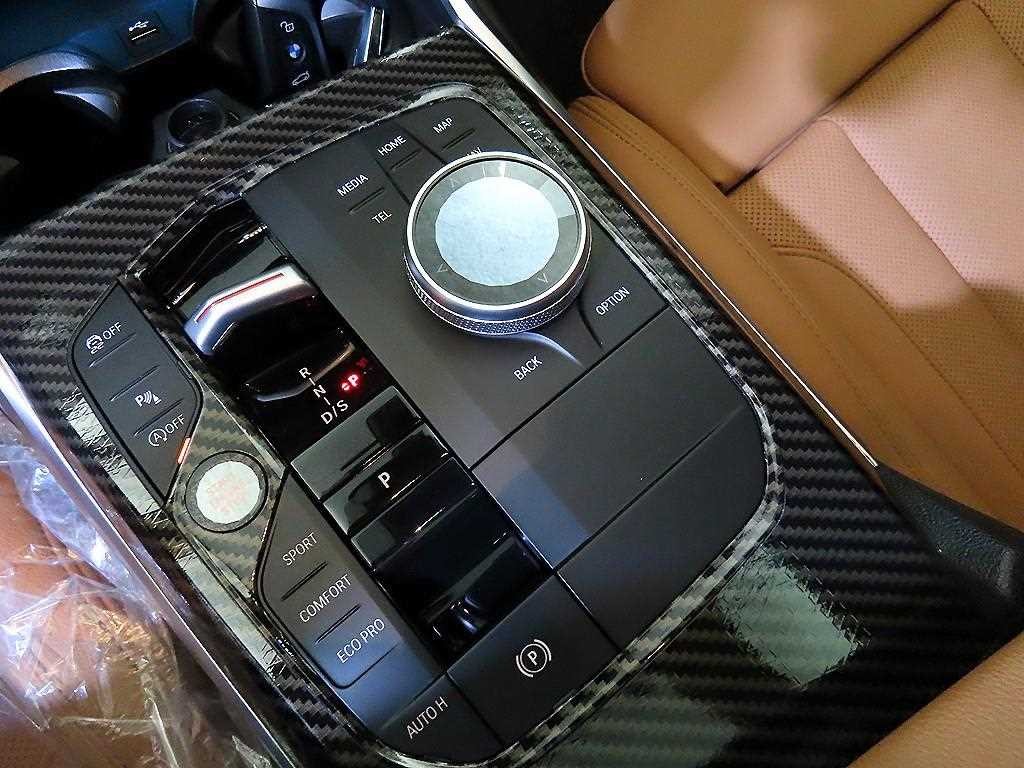 BMW 3시리즈 3시리즈 (G20) 320i M 스포츠 이미지 12