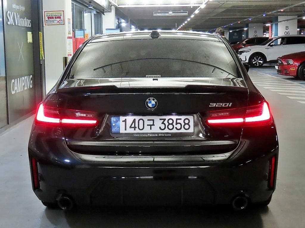 BMW 3시리즈 3시리즈 (G20) 320i M 스포츠 이미지 5