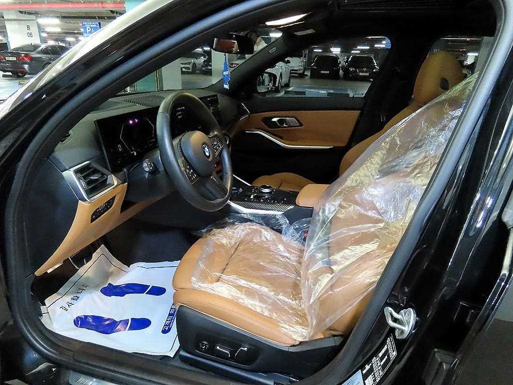 BMW 3시리즈 3시리즈 (G20) 320i M 스포츠 이미지 6