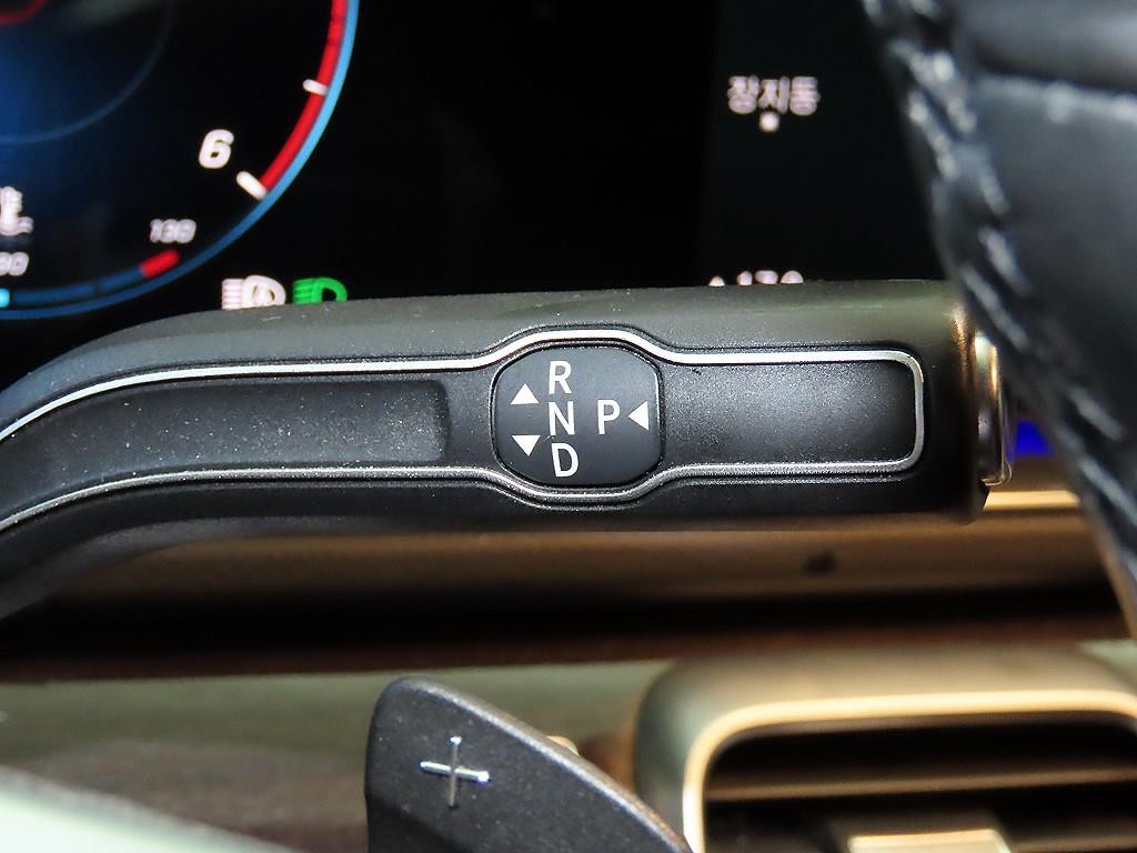 벤츠 GLE 클래스 GLE 클래스 W167 GLE 400d 4MATIC 쿠페 이미지 13