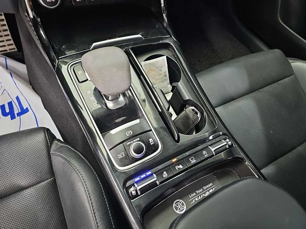 기아 스팅어 가솔린 2.0 터보 2WD 플래티넘 이미지 8