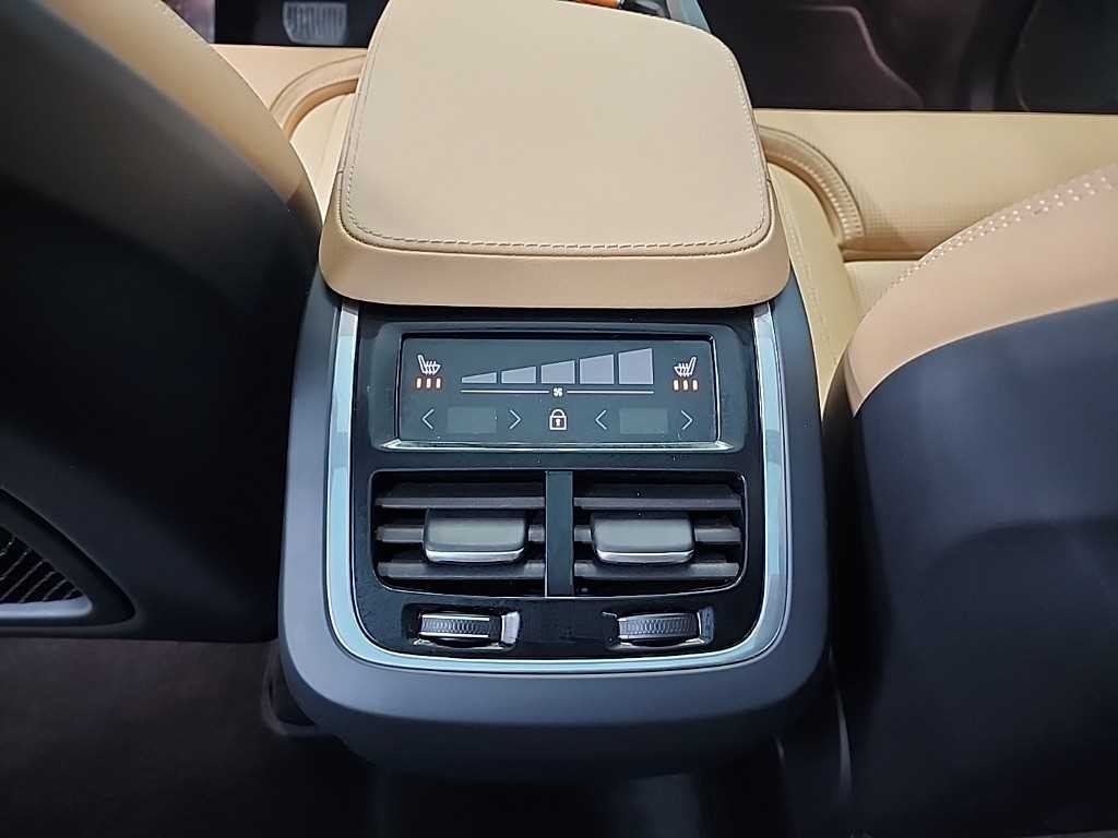 볼보 XC90 XC90 2세대 2.0 B6 AWD 울트라 이미지 13