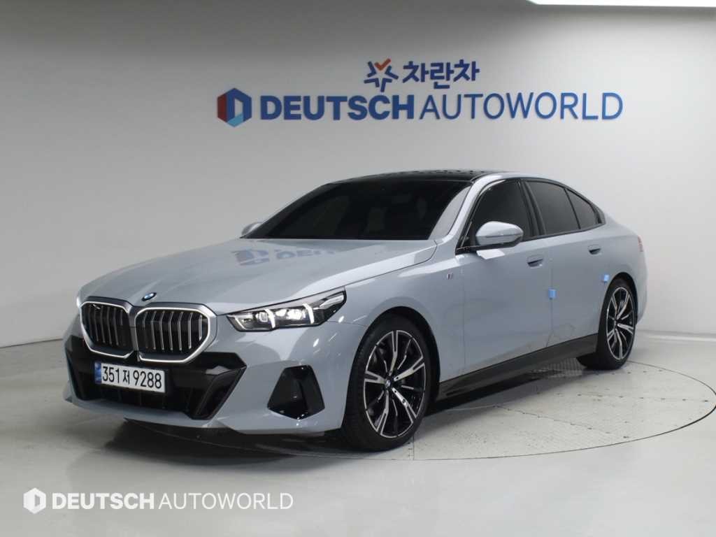 BMW 5시리즈 5시리즈 (G60) 530i xDrive M 스포츠 이미지 1