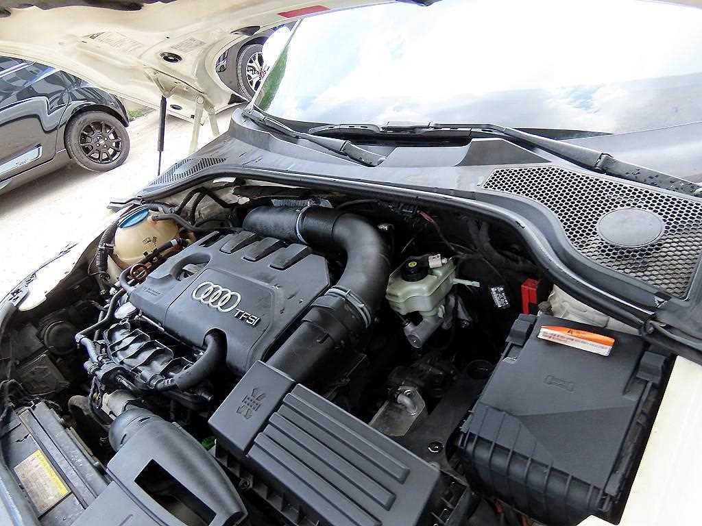 아우디 TT 뉴TT 2.0 TFSI 로드스터 콰트로 이미지 17