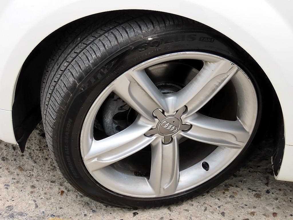 아우디 TT 뉴TT 2.0 TFSI 로드스터 콰트로 이미지 18