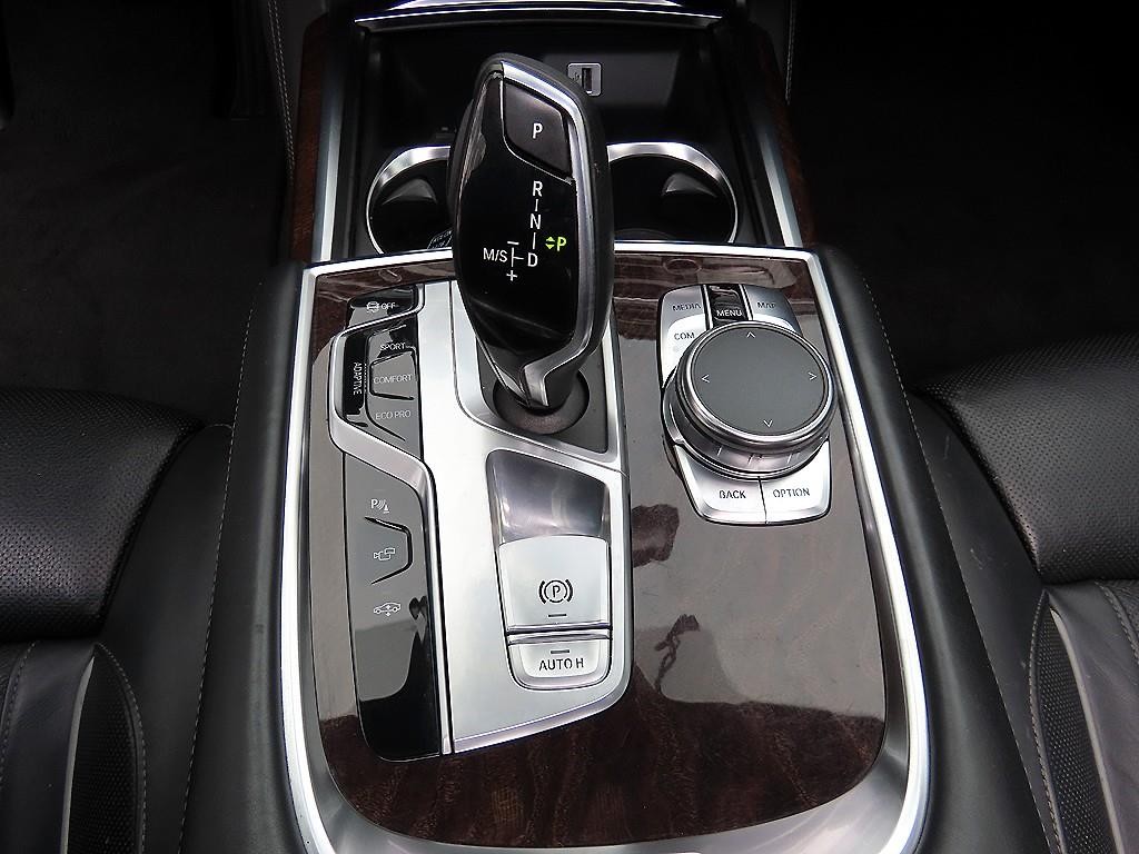 BMW 7시리즈 7시리즈 (G11) 730d xDrive 이미지 11