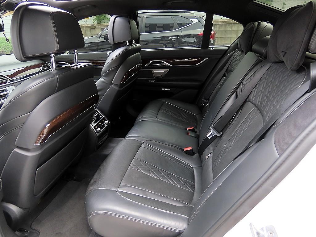 BMW 7시리즈 7시리즈 (G11) 730d xDrive 이미지 6