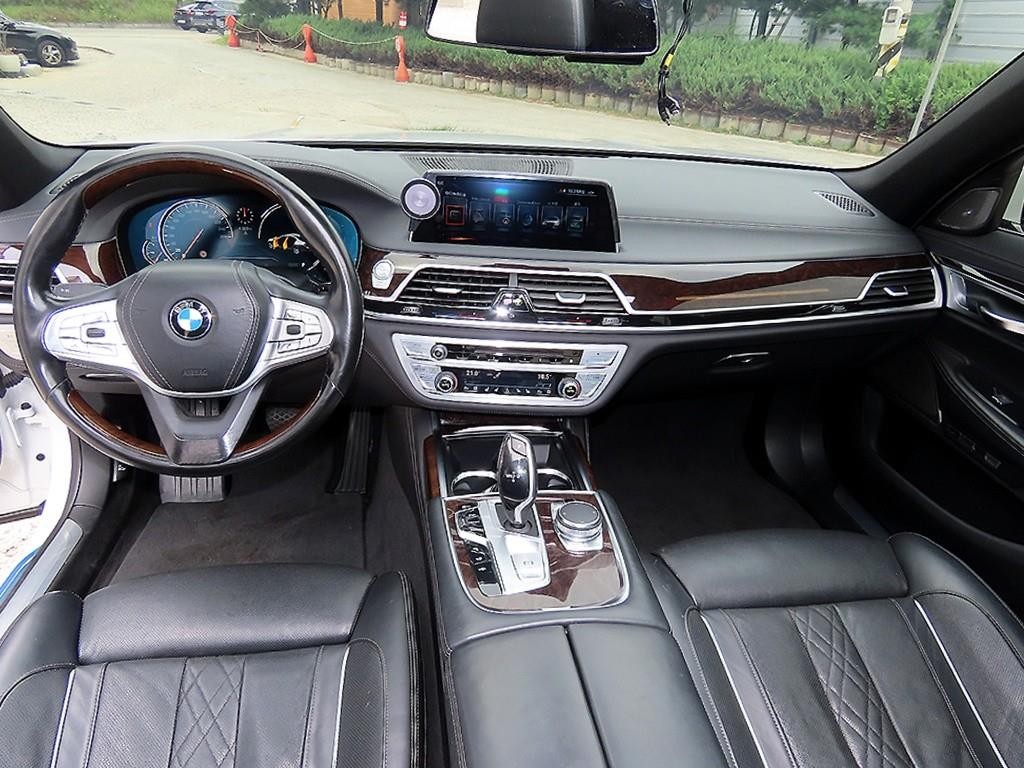 BMW 7시리즈 7시리즈 (G11) 730d xDrive 이미지 7