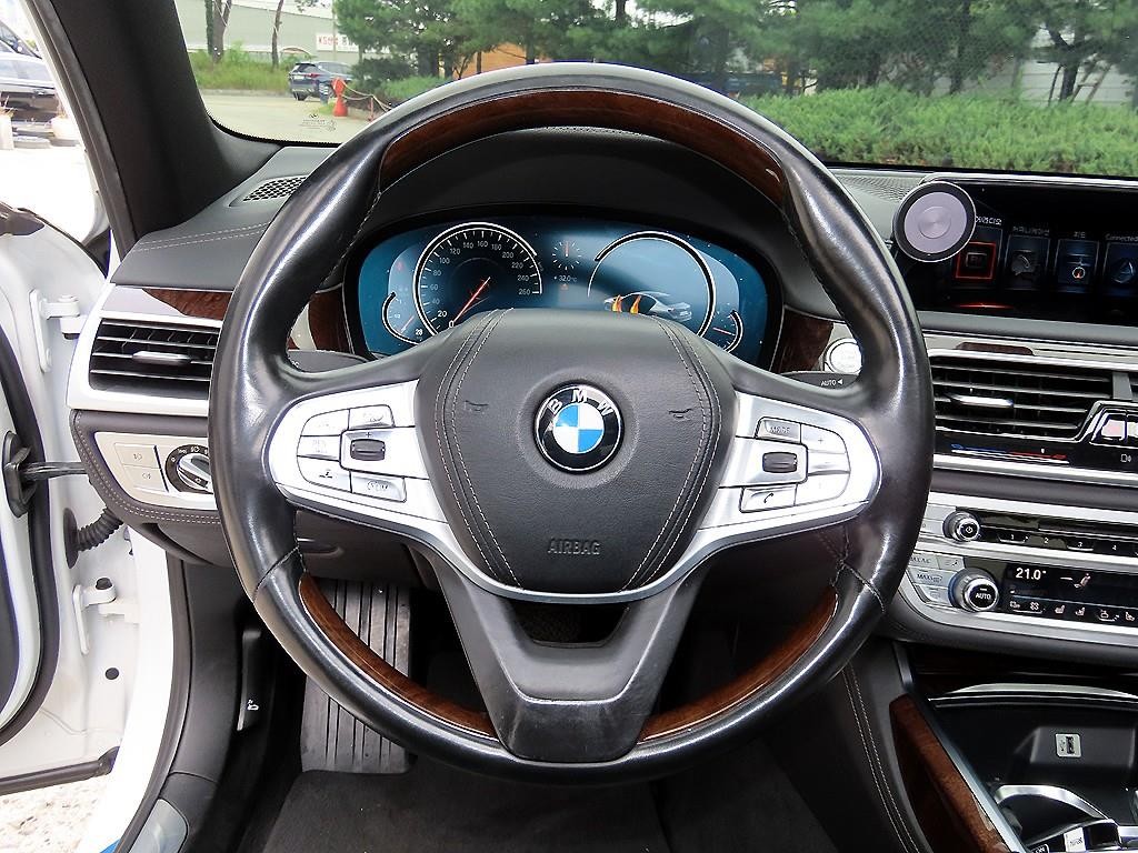 BMW 7시리즈 7시리즈 (G11) 730d xDrive 이미지 8