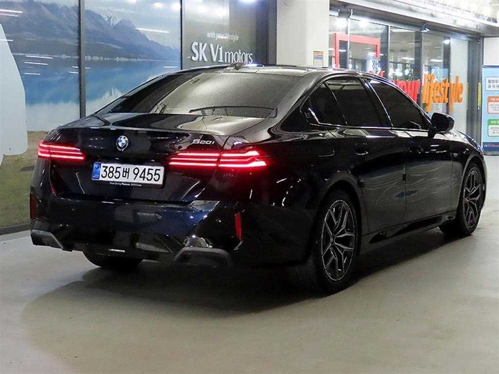 BMW 5시리즈 5시리즈 (G60) 520i M 스포츠 이미지 4